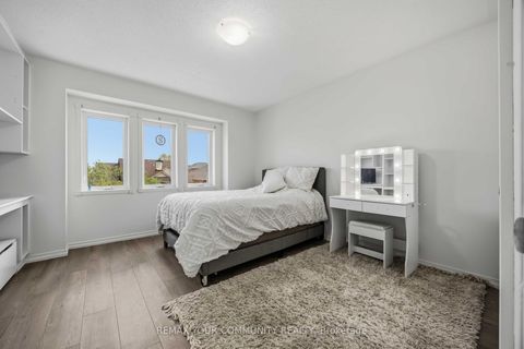 Photo 33 at 56 Hirst Avenue, Keswick South, Georgina