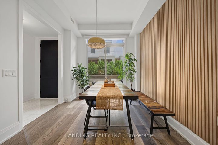 Photo 13 at 7 - 17 Greenbriar Road, Bayview Village, Toronto