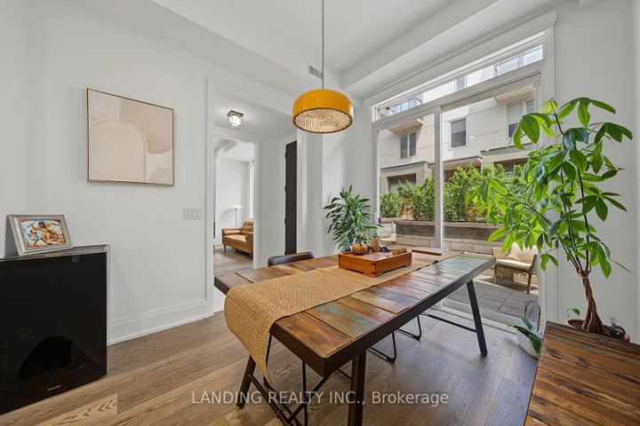 Photo 17 at 7 - 17 Greenbriar Road, Bayview Village, Toronto