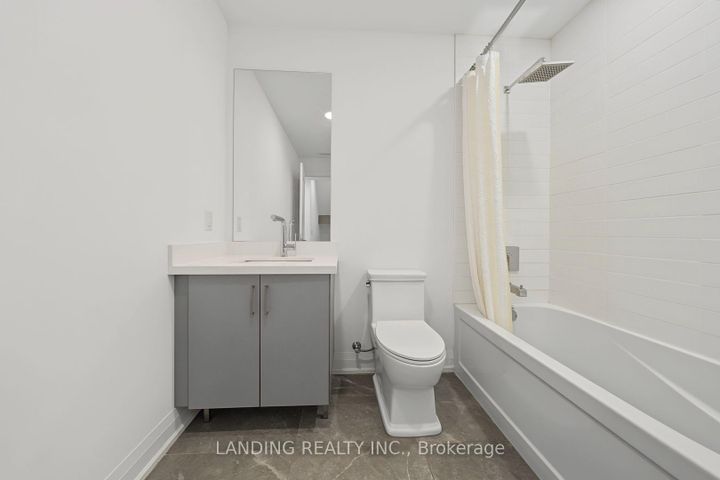 Photo 24 at 7 - 17 Greenbriar Road, Bayview Village, Toronto
