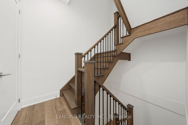 Photo 27 at 7 - 17 Greenbriar Road, Bayview Village, Toronto