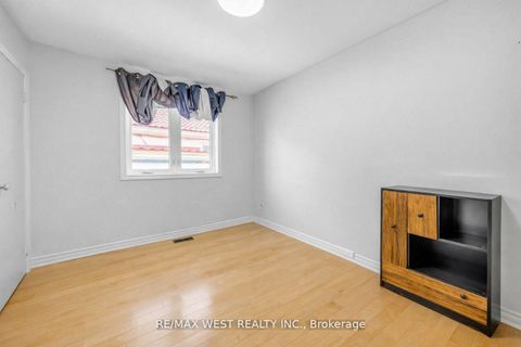 Photo 9 at 578 Bellamy Road N, Woburn, Toronto