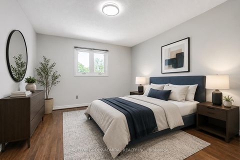 Photo 7 at 98 Rosedale Heights Drive, Uplands, Vaughan