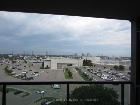 Photo 10 at 708 - 235 Sherway Gardens Road, City Centre West, Toronto