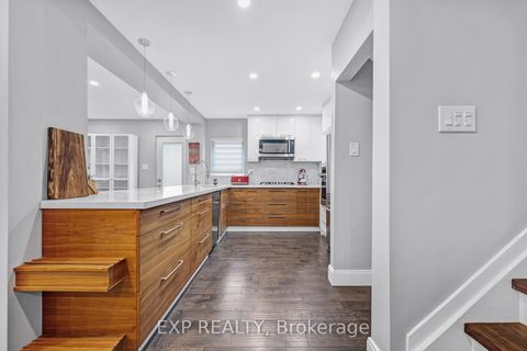 Photo 4 at 160 Cottonwood Drive, Don Mills, Toronto