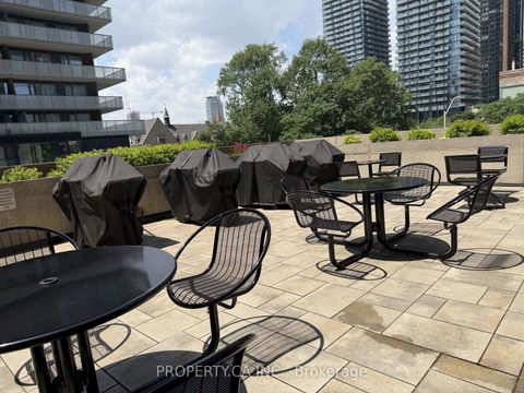 Photo 13 at 3307 - 1001 Bay Street, Bay Street Corridor, Toronto