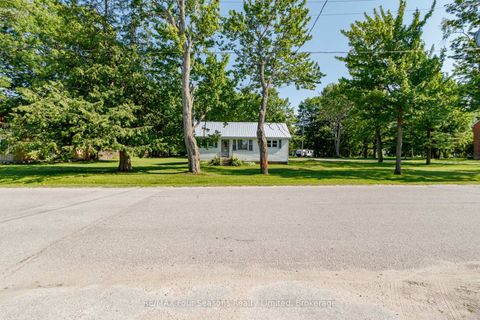 Photo 3 at 201 Sunnidale Street, Stayner, Clearview