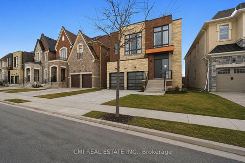 Photo 1 at 392 Farrell Road, Patterson, Vaughan