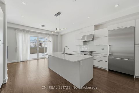 Photo 11 at 392 Farrell Road, Patterson, Vaughan