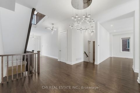 Photo 16 at 392 Farrell Road, Patterson, Vaughan
