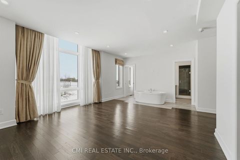Photo 23 at 392 Farrell Road, Patterson, Vaughan