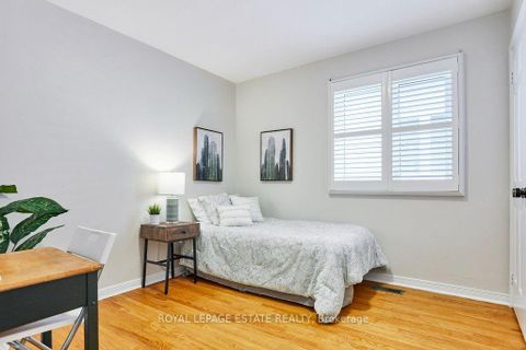 Photo 36 at 20 Pine Avenue, The Beaches, Toronto
