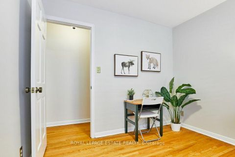 Photo 37 at 20 Pine Avenue, The Beaches, Toronto