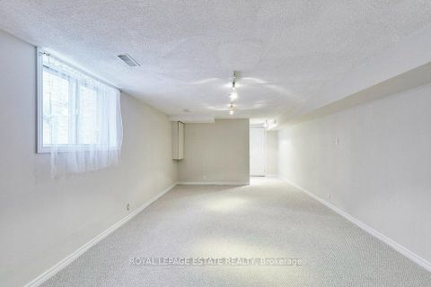 Photo 42 at 20 Pine Avenue, The Beaches, Toronto
