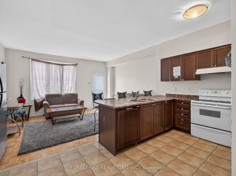 Photo 3 at 4 Evelyn Wiggins Drive, York University Heights, Toronto