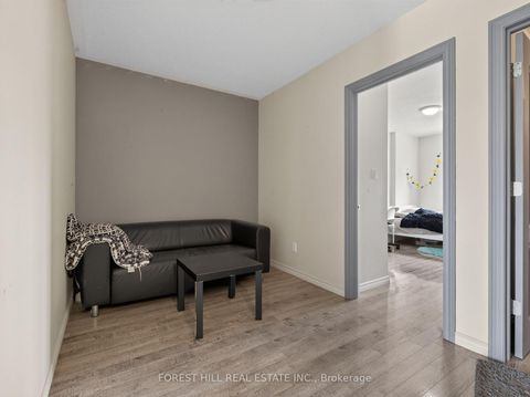 Photo 9 at 4 Evelyn Wiggins Drive, York University Heights, Toronto