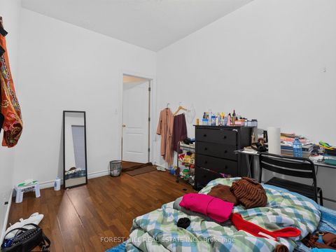 Photo 24 at 4 Evelyn Wiggins Drive, York University Heights, Toronto