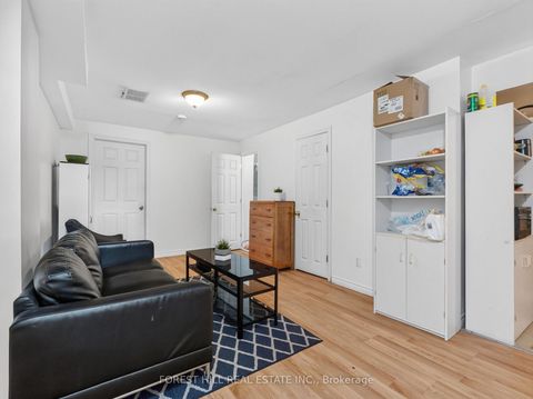Photo 31 at 4 Evelyn Wiggins Drive, York University Heights, Toronto