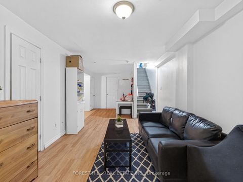 Photo 33 at 4 Evelyn Wiggins Drive, York University Heights, Toronto