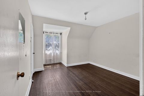 Photo 11 at 52 Valecrest Drive, Humber Valley, Toronto