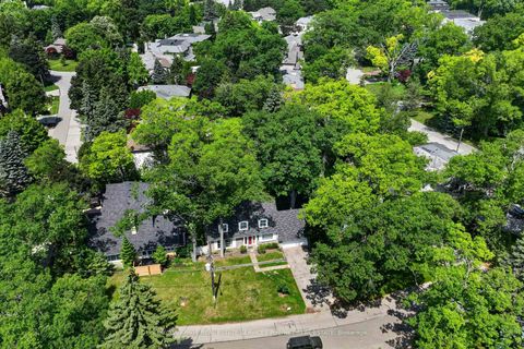 Photo 21 at 52 Valecrest Drive, Humber Valley, Toronto