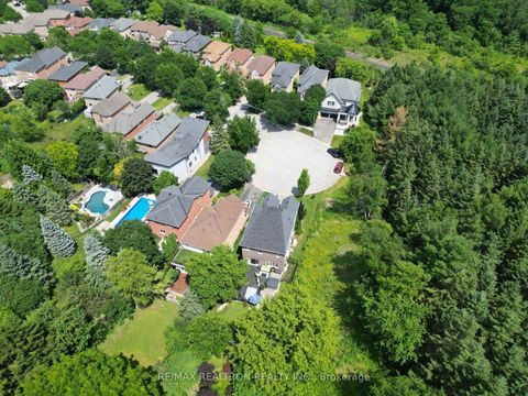 Photo 3 at 119 Stemmle Drive, Aurora Highlands, Aurora