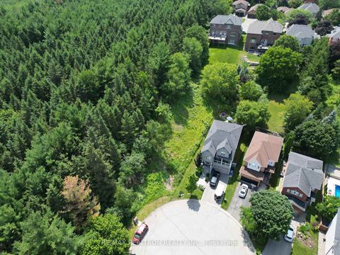 Photo 4 at 119 Stemmle Drive, Aurora Highlands, Aurora