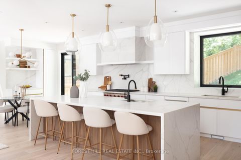 Photo 9 at 52 Roxborough Drive, Moore Park, Toronto