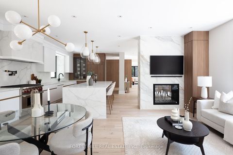 Photo 12 at 52 Roxborough Drive, Moore Park, Toronto