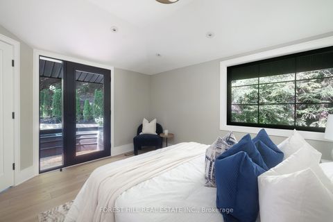 Photo 26 at 52 Roxborough Drive, Moore Park, Toronto