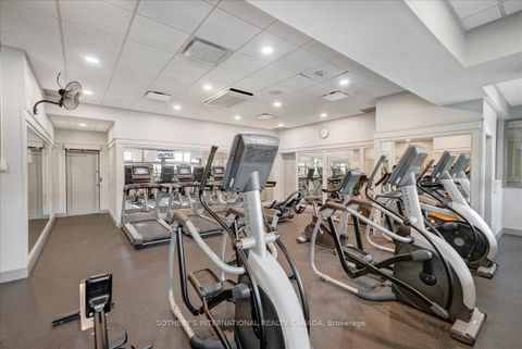 Photo 24 at 1110 - 65 Harbour Square, Waterfront Communities C1, Toronto