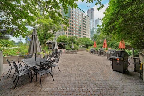 Photo 30 at 1110 - 65 Harbour Square, Waterfront Communities C1, Toronto