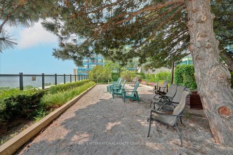 Photo 35 at 1110 - 65 Harbour Square, Waterfront Communities C1, Toronto