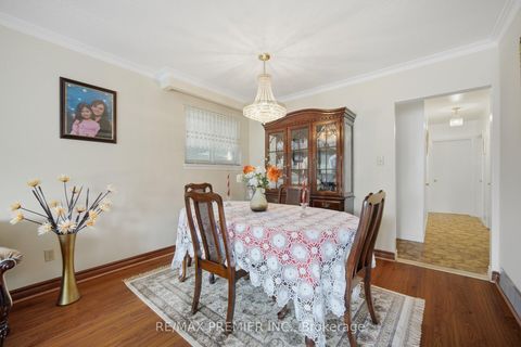 Photo 9 at 11 Kinnie Court, Black Creek, Toronto