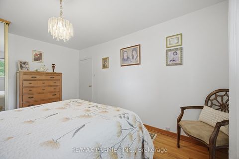 Photo 15 at 11 Kinnie Court, Black Creek, Toronto