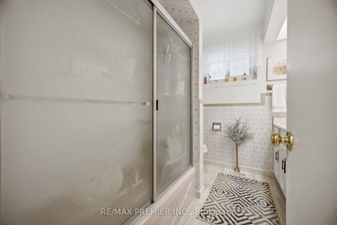 Photo 19 at 11 Kinnie Court, Black Creek, Toronto