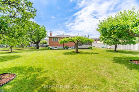 Photo 38 at 11 Kinnie Court, Black Creek, Toronto