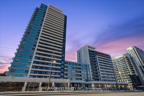 Photo 0 at 714 - 7900 Bathurst Street, Beverley Glen, Vaughan