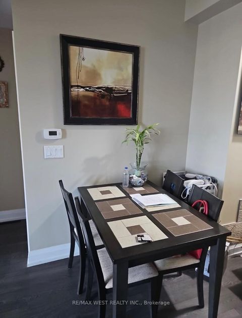 Photo 7 at 714 - 7900 Bathurst Street, Beverley Glen, Vaughan
