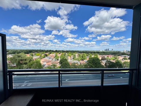 Photo 12 at 714 - 7900 Bathurst Street, Beverley Glen, Vaughan