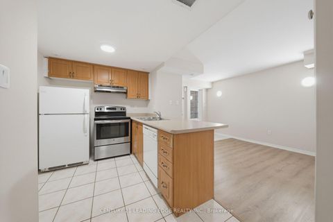 Photo 11 at 74 - 42 Pinery Trail, Malvern, Toronto