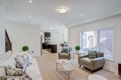 Photo 8 at 3B Norbury Crescent, Bendale, Toronto