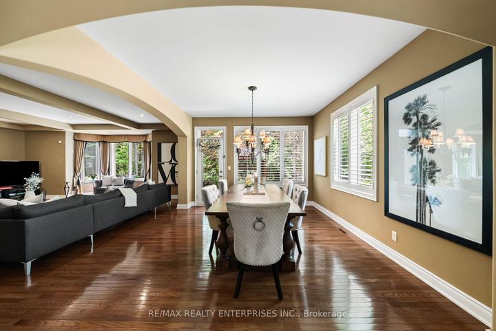 Photo 19 at 535 Canyon Street, Lorne Park, Mississauga