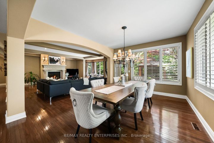 Photo 20 at 535 Canyon Street, Lorne Park, Mississauga