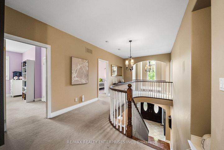 Photo 31 at 535 Canyon Street, Lorne Park, Mississauga