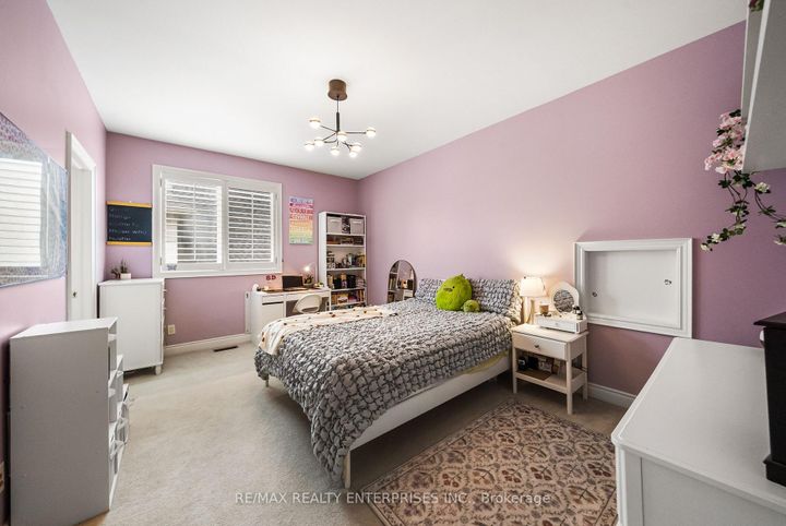 Photo 39 at 535 Canyon Street, Lorne Park, Mississauga