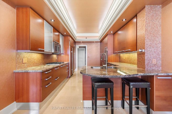 Photo 5 at UPH4 - 662 Sheppard Avenue E, Bayview Village, Toronto