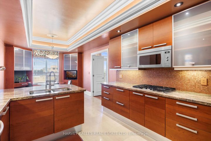 Photo 7 at UPH4 - 662 Sheppard Avenue E, Bayview Village, Toronto