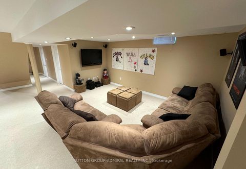 Photo 30 at 148 Mountbatten Road, Beverley Glen, Vaughan