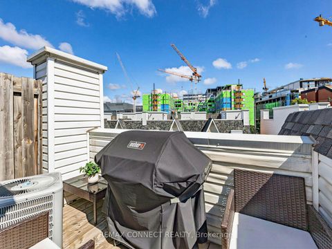 Photo 22 at 605 - 12 Sudbury Street, Niagara, Toronto